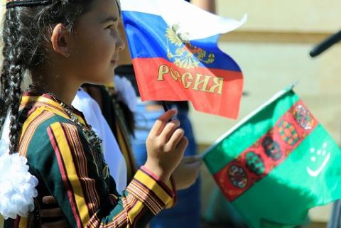 Двойное гражданство РФ и Туркменистана теперь не возможно.